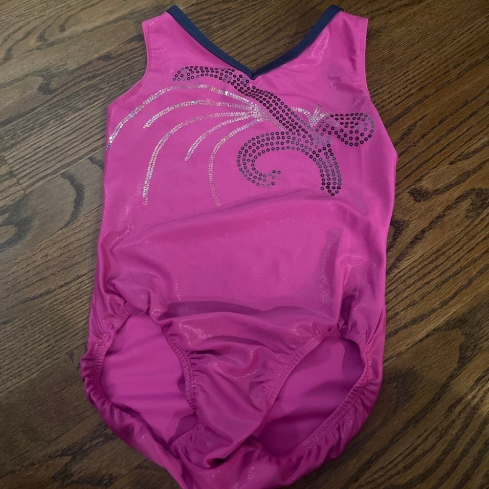 Zone brand gymnastics or dance pink Leotard sz adult xsmall